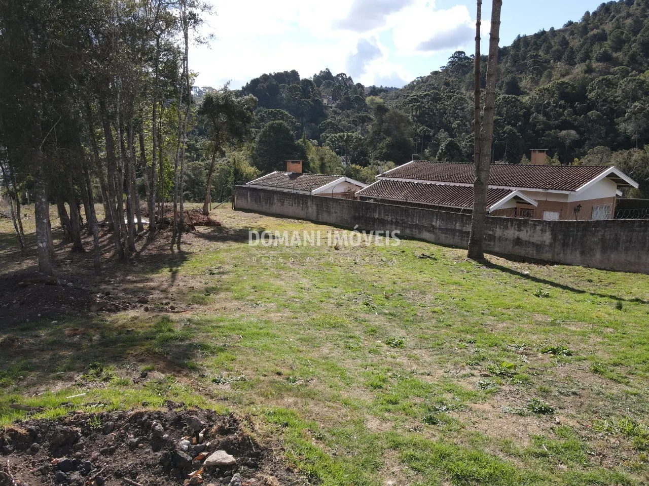 Terreno à venda de 1.200 m² em Campos do Jordão, SP, Brasil