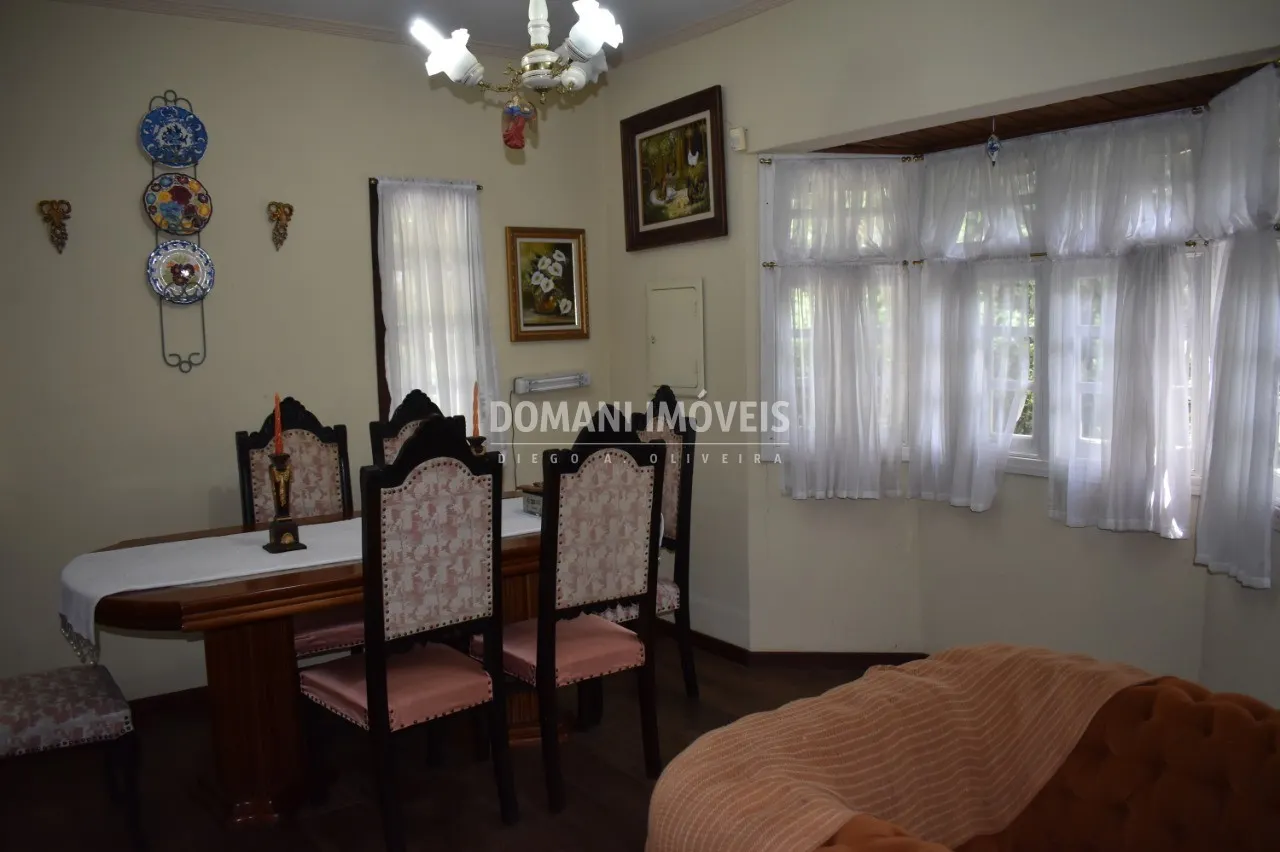 Casa à venda de 1.010 m² em Campos do Jordão, SP, Brasil