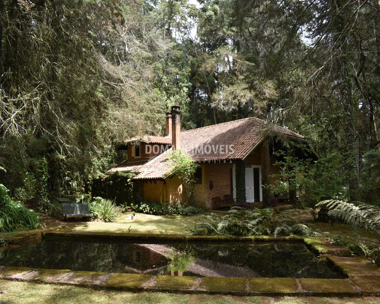 Casa à venda de 8 ha em Campos do Jordão, SP, Brasil