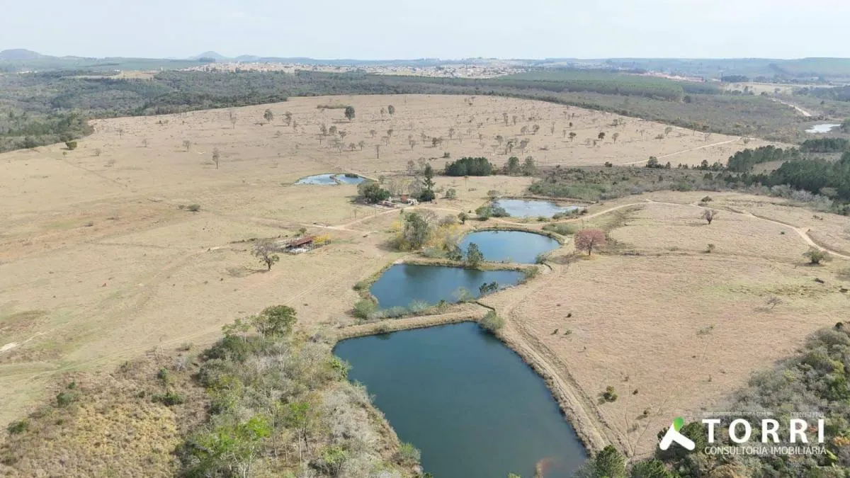 Fazenda à venda de 711 ha em Botucatu, SP, Brasil