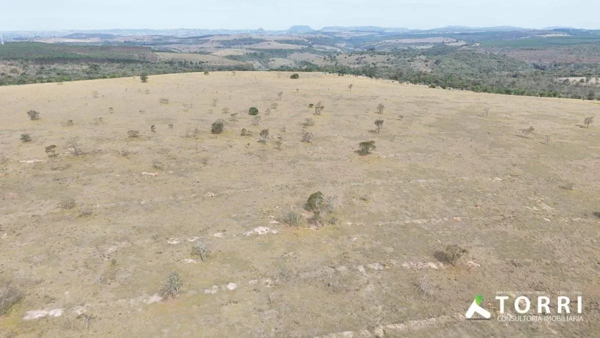 Fazenda à venda de 711 ha em Botucatu, SP, Brasil