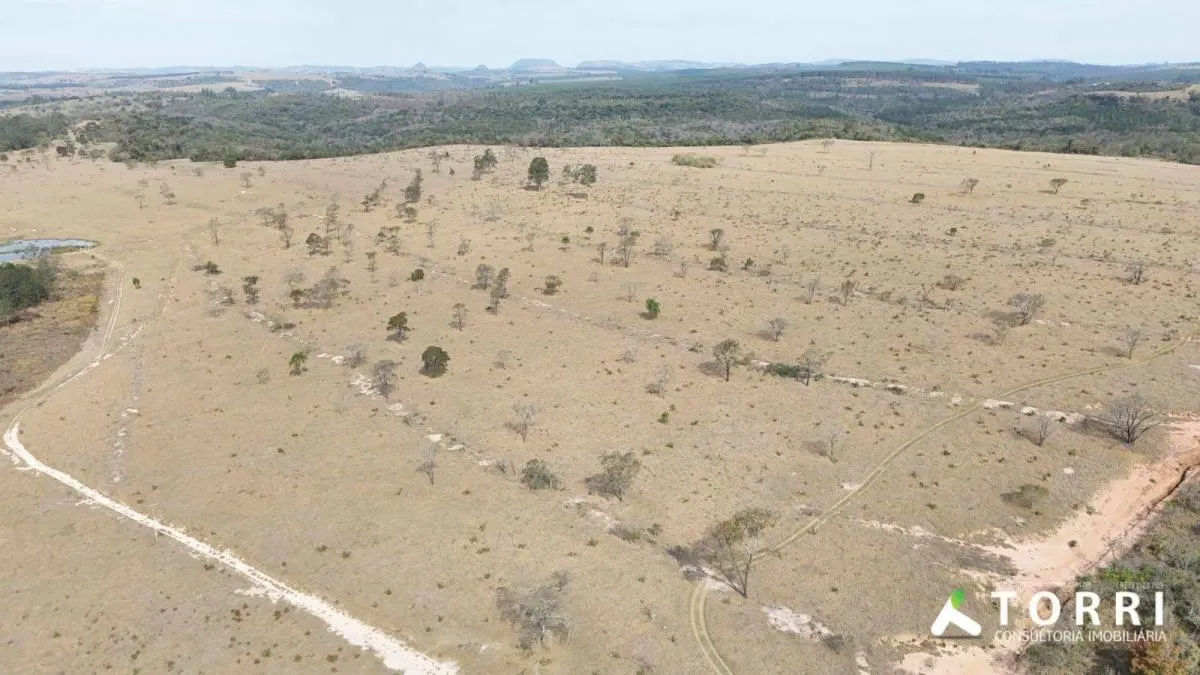 Fazenda à venda de 711 ha em Botucatu, SP, Brasil