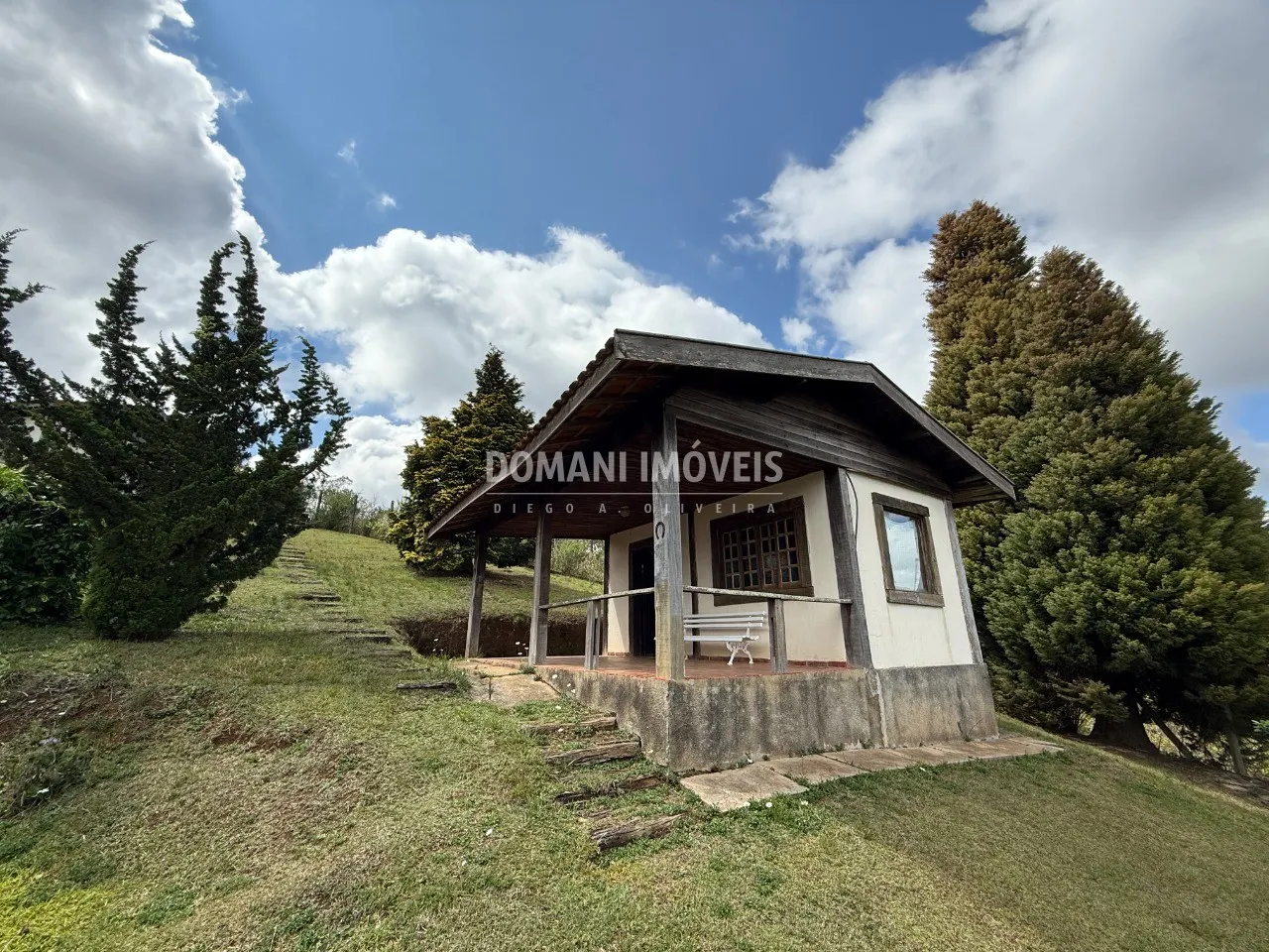 Casa à venda de 2.120 m² em Campos do Jordão, SP, Brasil