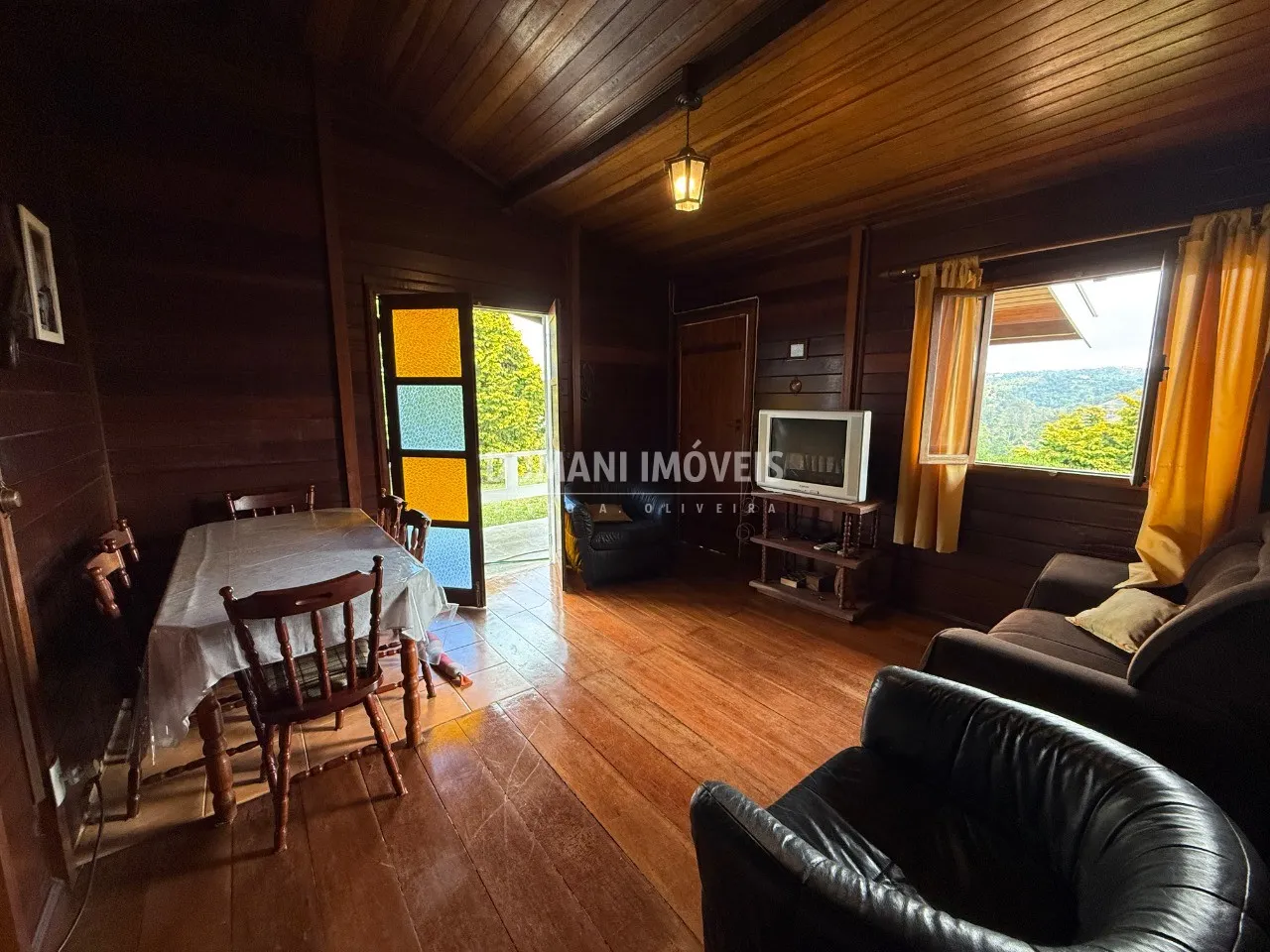 Casa à venda de 2.120 m² em Campos do Jordão, SP, Brasil