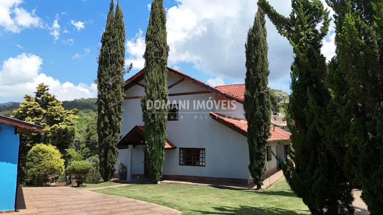 Casa à venda de 1.000 m² em Santo Antônio do Pinhal, SP, Brasil