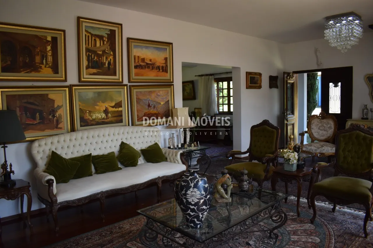 Casa à venda de 1.000 m² em Santo Antônio do Pinhal, SP, Brasil