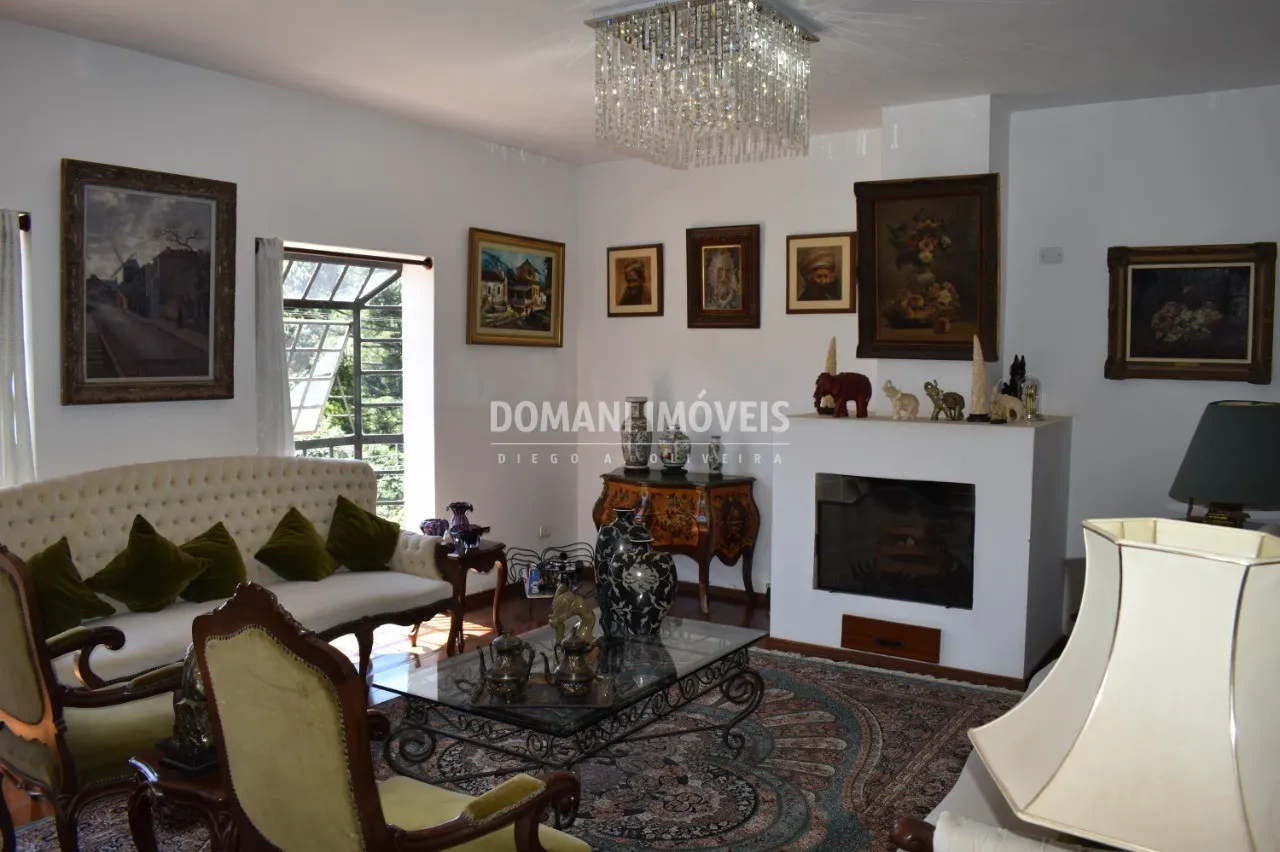 Casa à venda de 1.000 m² em Santo Antônio do Pinhal, SP, Brasil