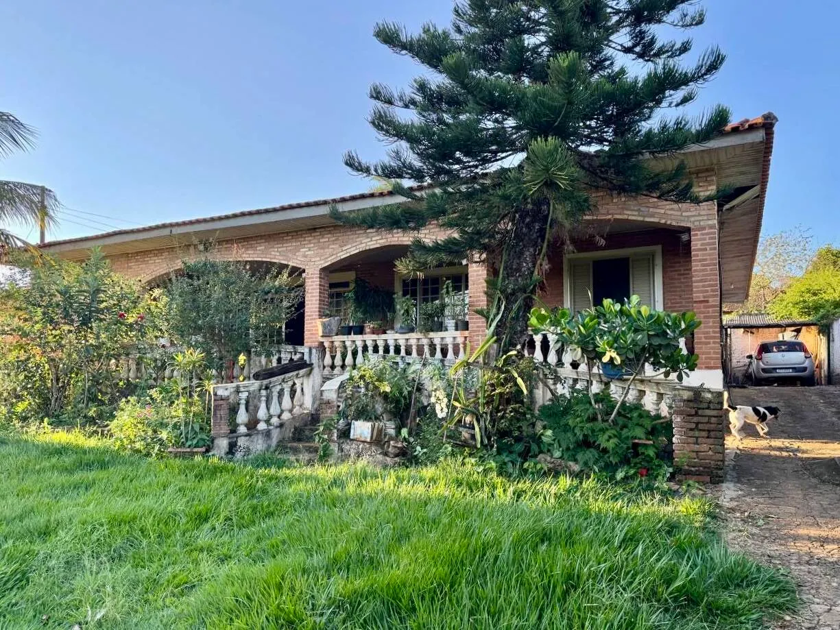 Country home for sale of 1,000 m² in Piraju, SP, Brazil