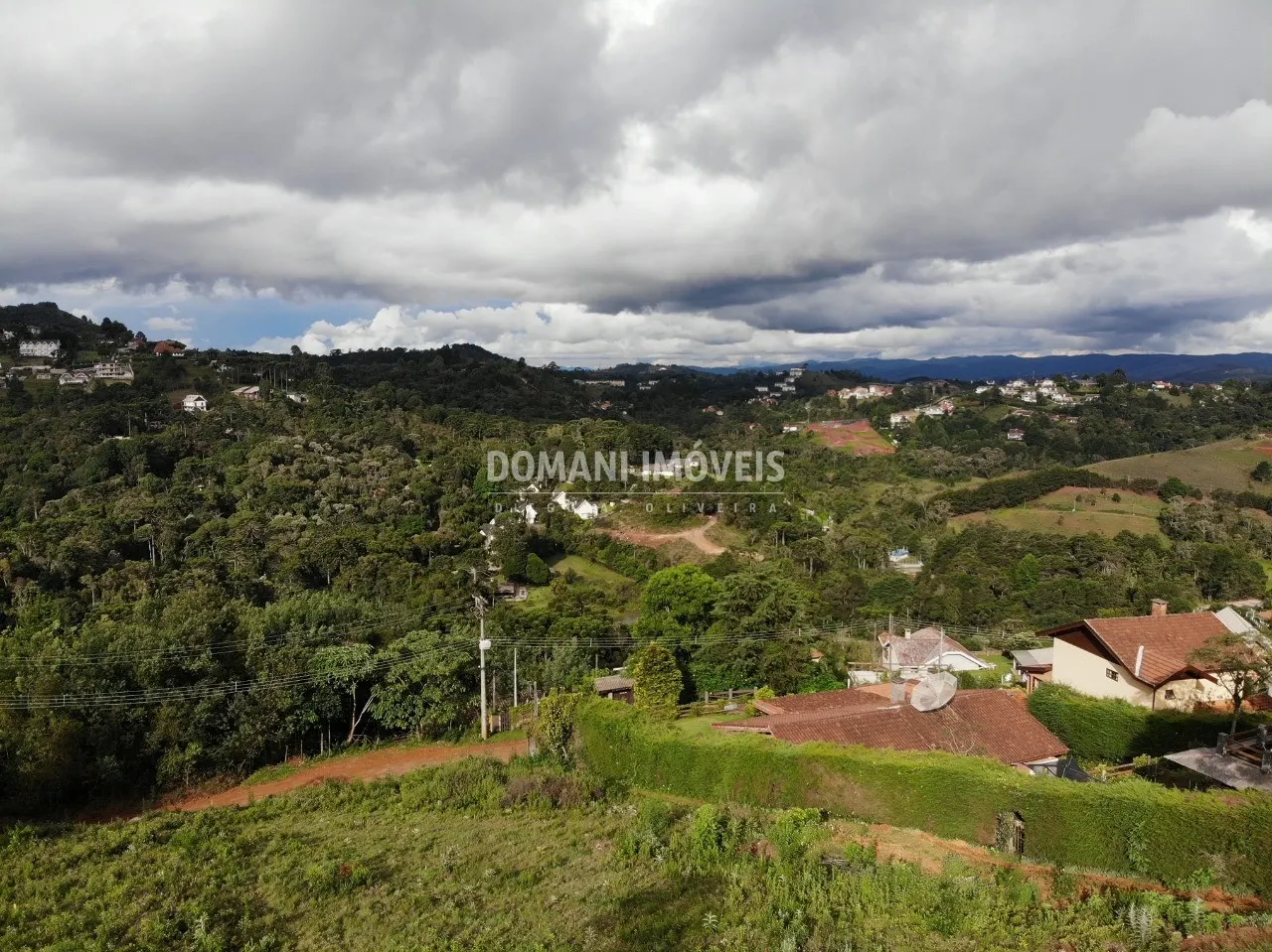 Terreno à venda de 930 m² em Campos do Jordão, SP, Brasil