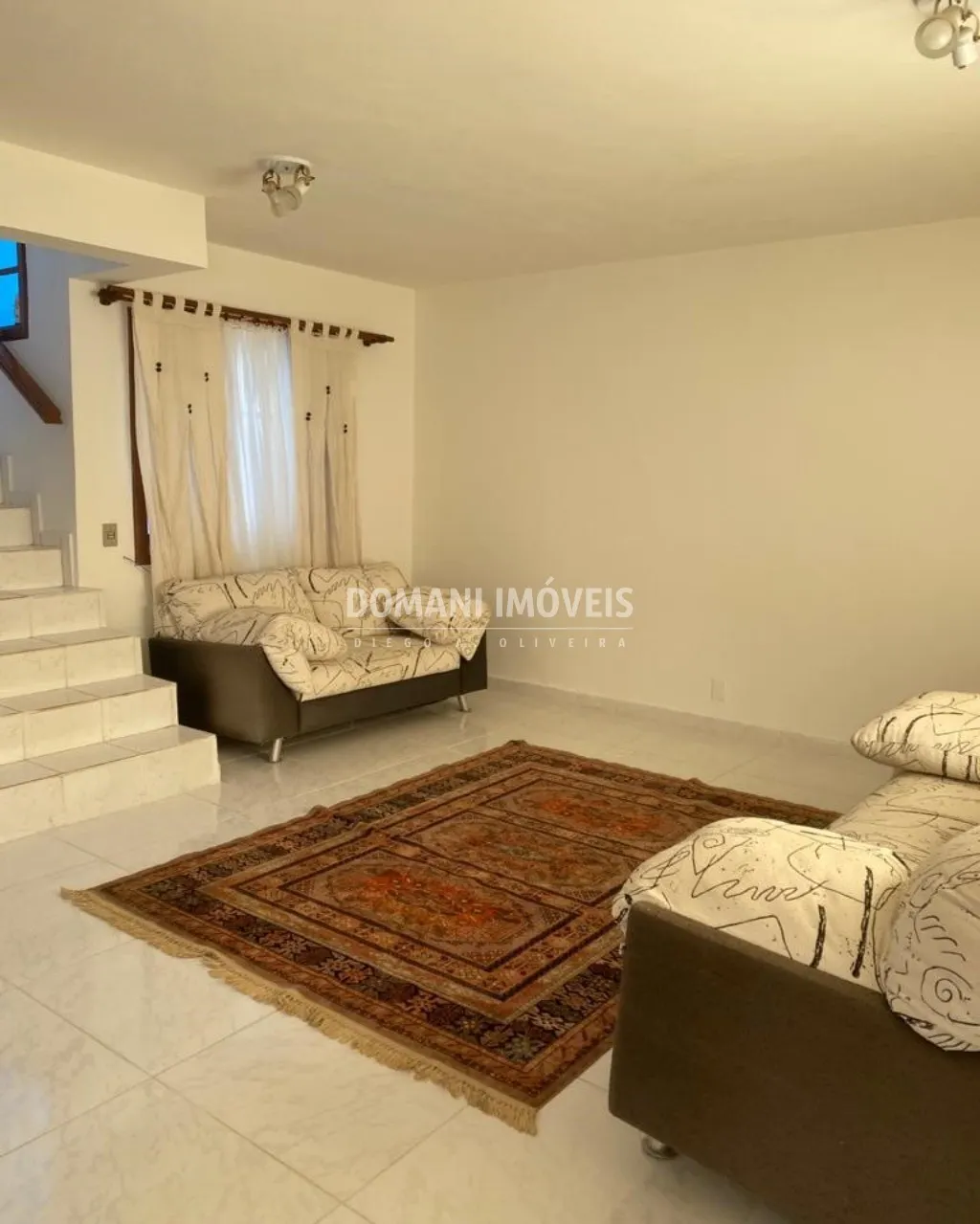 Casa à venda de 1.430 m² em Campos do Jordão, SP, Brasil