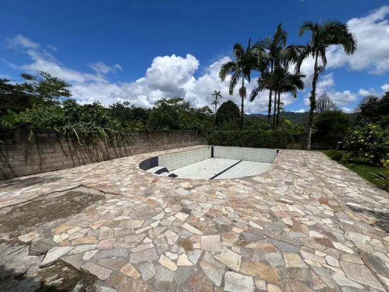 Sítio à venda de 18 ha em Miracatu, SP, Brasil