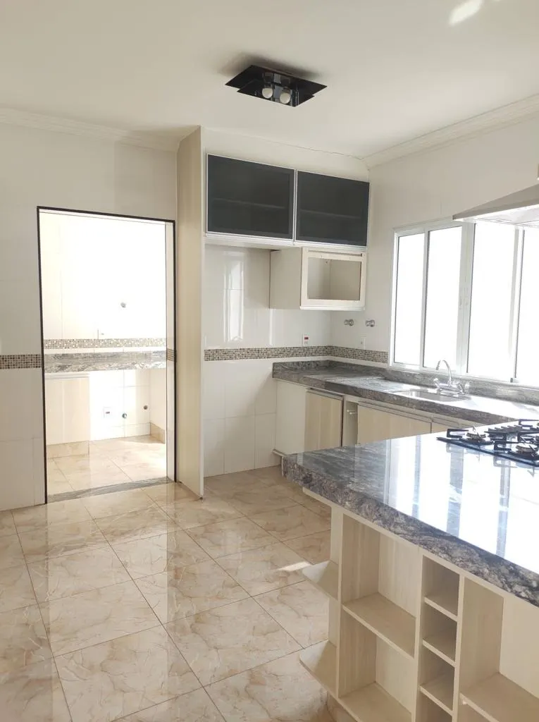 Casa à venda de 300 m² em Paulínia, SP, Brasil