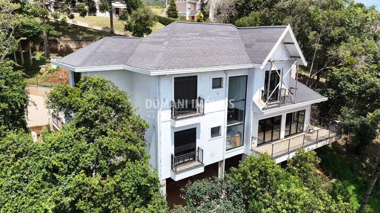 Casa à venda de 1.060 m² em Campos do Jordão, SP, Brasil
