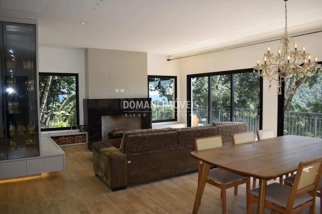 Casa à venda de 1.060 m² em Campos do Jordão, SP, Brasil