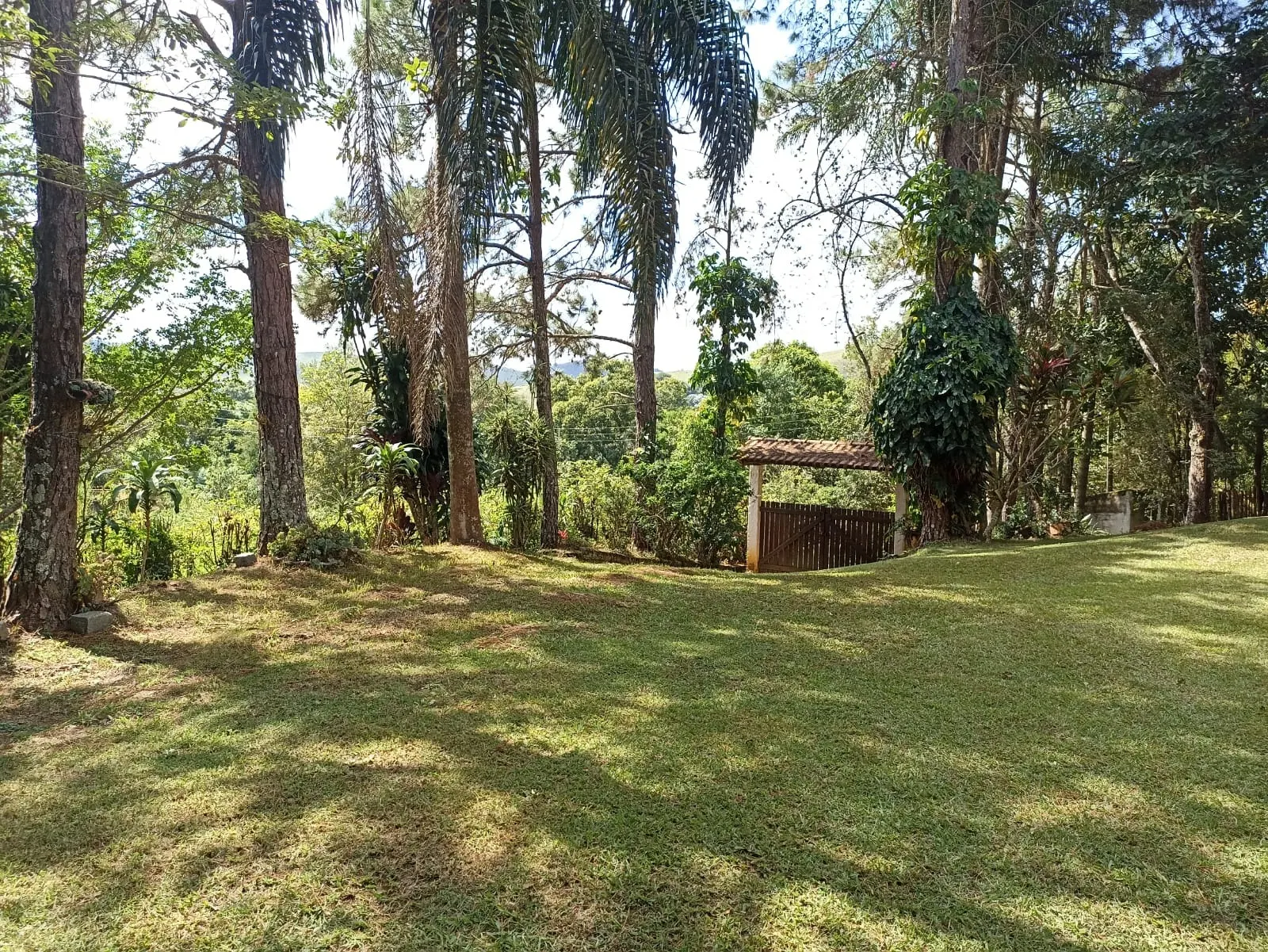 Chácara à venda de 3.600 m² em São José dos Campos, SP, Brasil