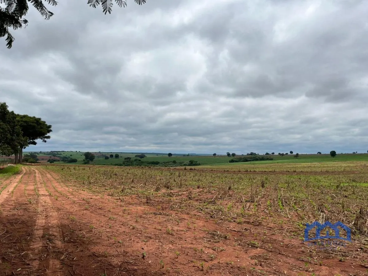 Fazenda à venda de 60 ha em Santa Cruz do Rio Pardo, SP, Brasil
