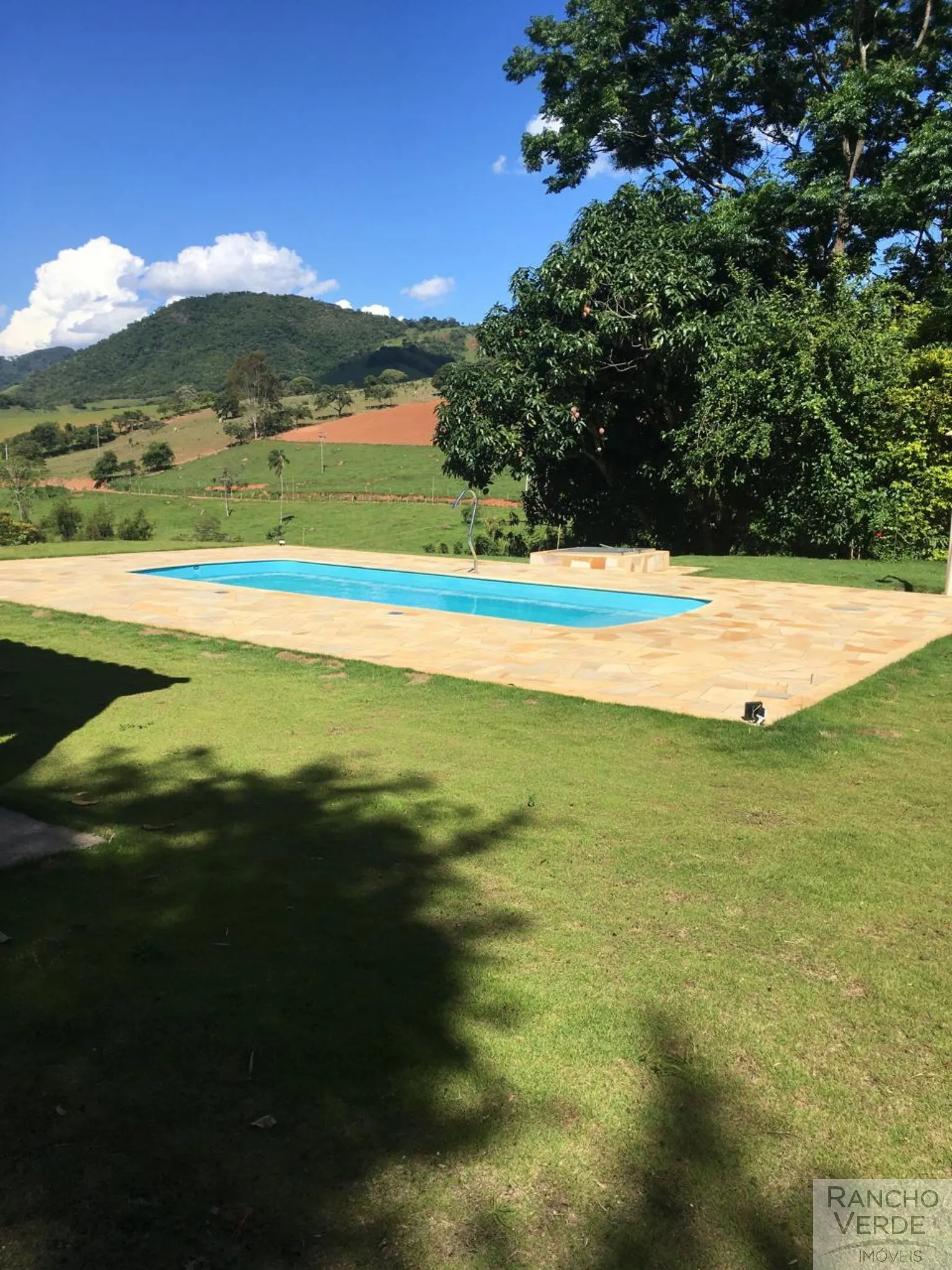 Sítio à venda de 2 ha em Cachoeira de Minas, MG, Brasil