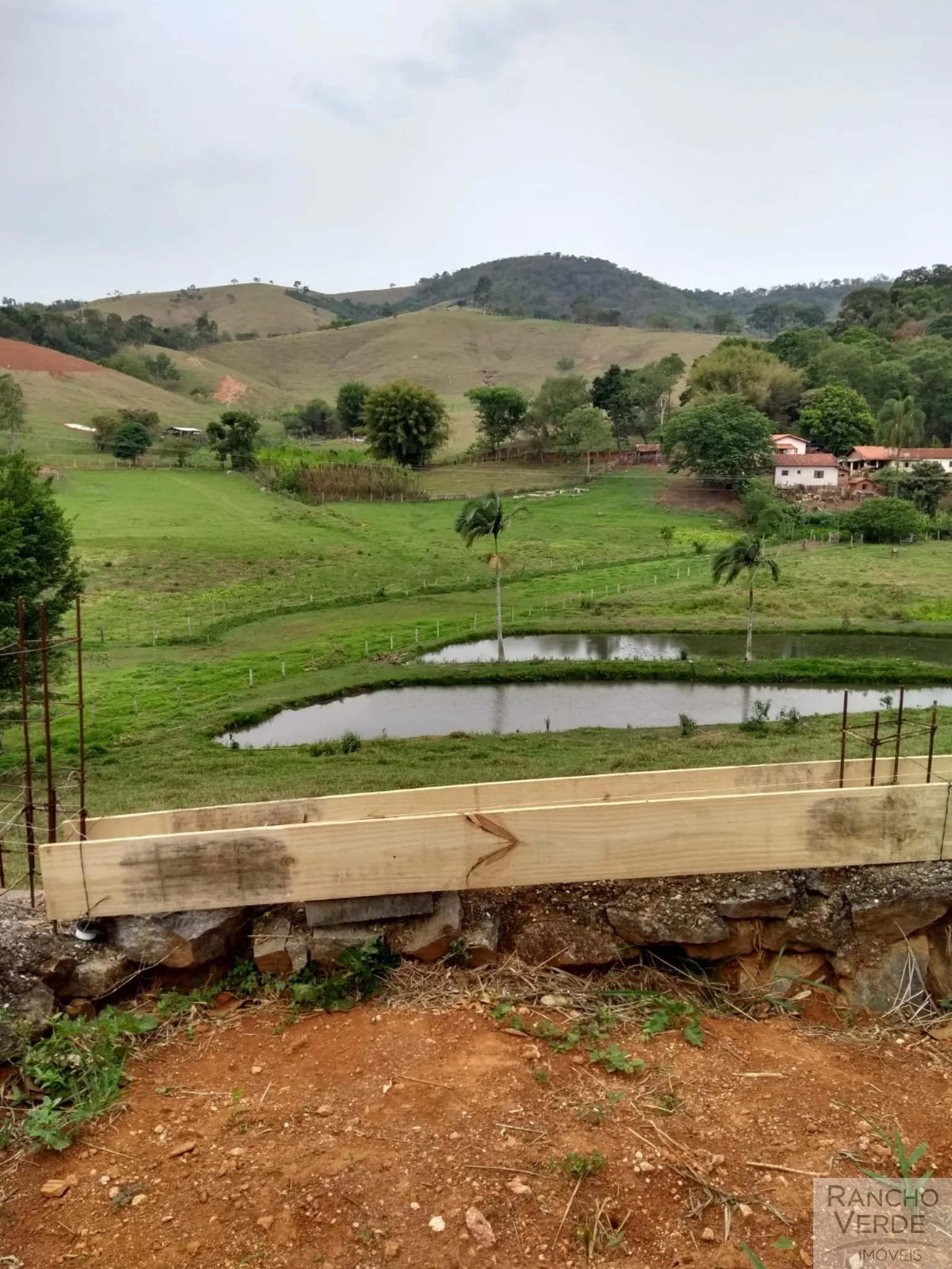 Sítio à venda de 2 ha em Cachoeira de Minas, MG, Brasil