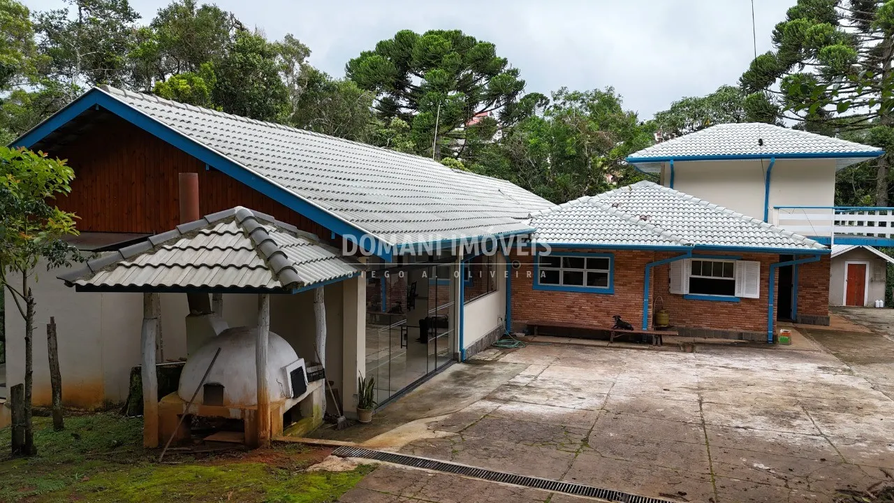 Casa à venda de 1.760 m² em Campos do Jordão, SP, Brasil
