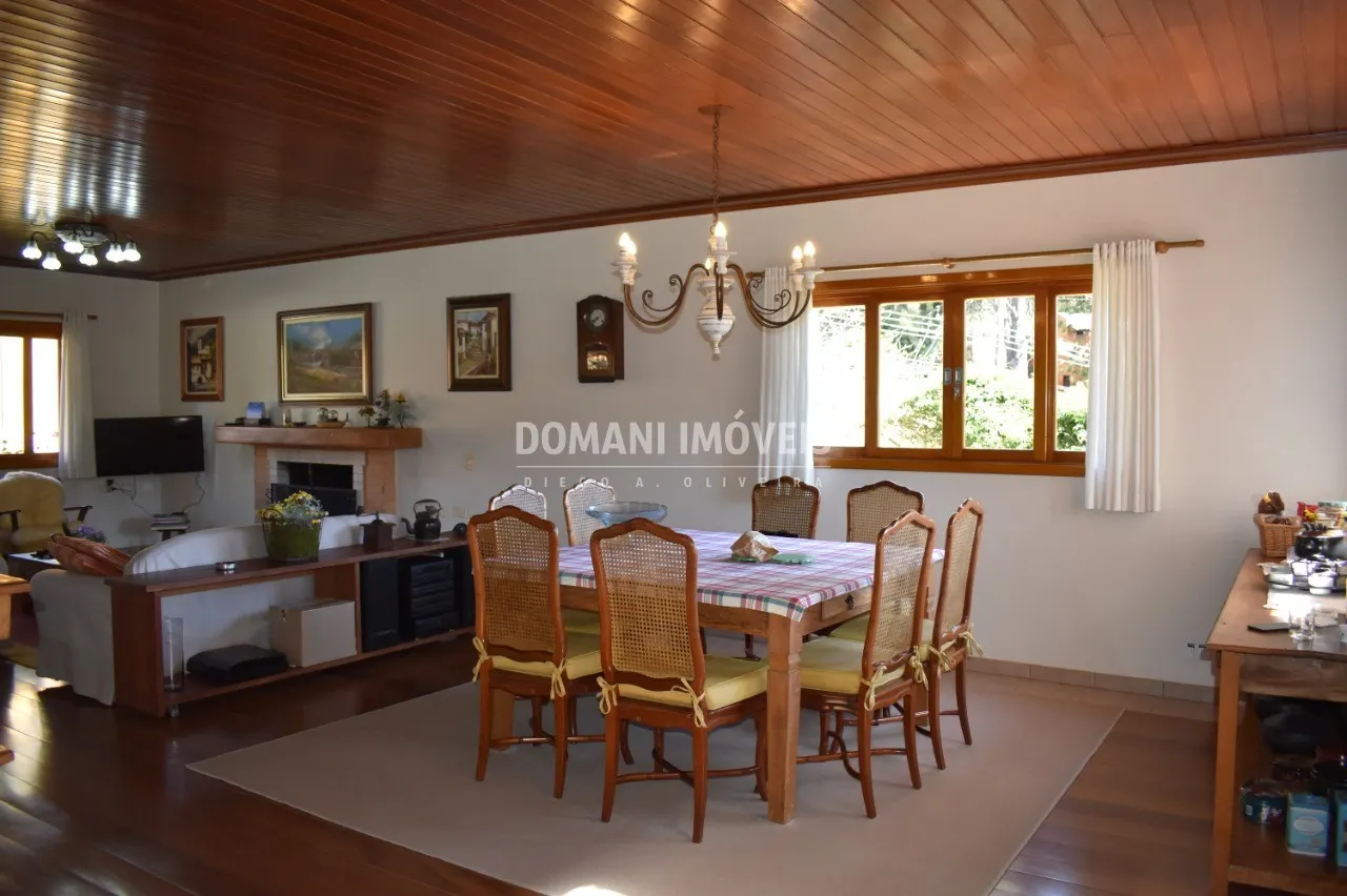 Casa à venda de 1.170 m² em Campos do Jordão, SP, Brasil