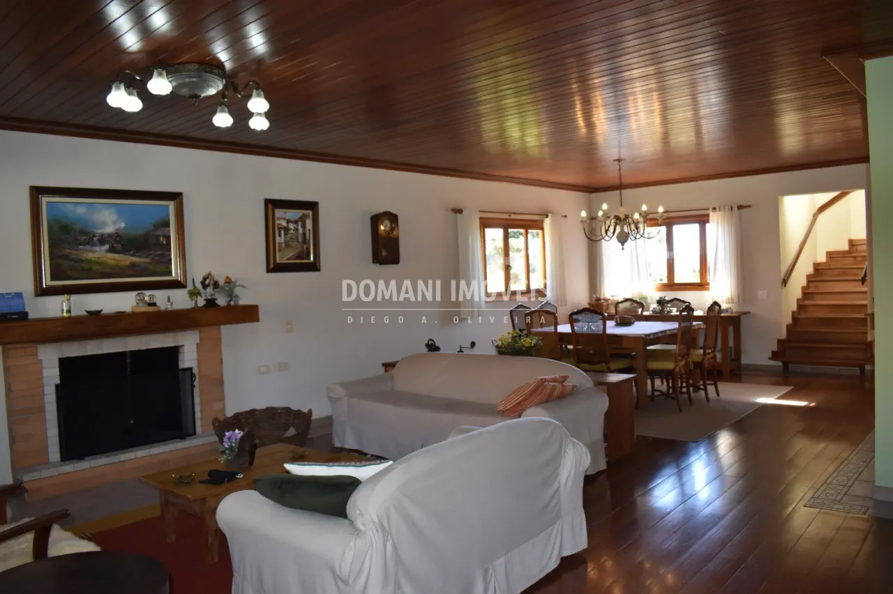 Casa à venda de 1.170 m² em Campos do Jordão, SP, Brasil