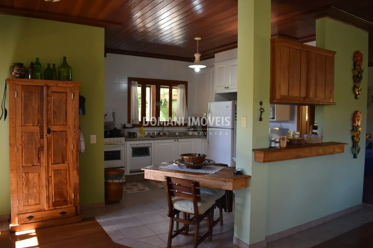 Casa à venda de 1.170 m² em Campos do Jordão, SP, Brasil