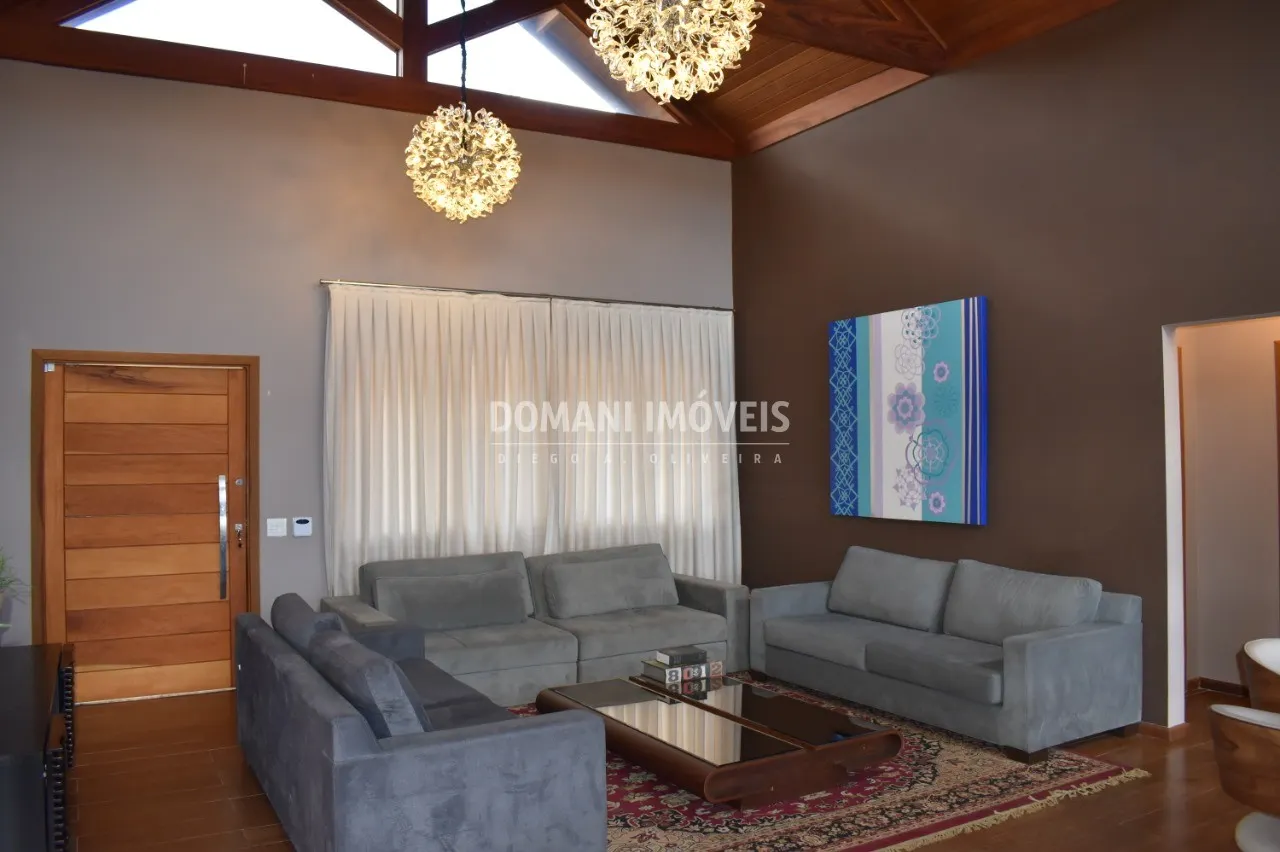 Casa à venda de 1.820 m² em Campos do Jordão, SP, Brasil