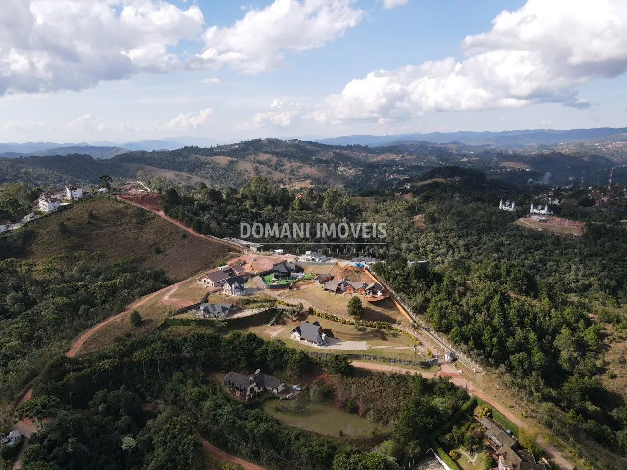 Casa à venda de 1.820 m² em Campos do Jordão, SP, Brasil