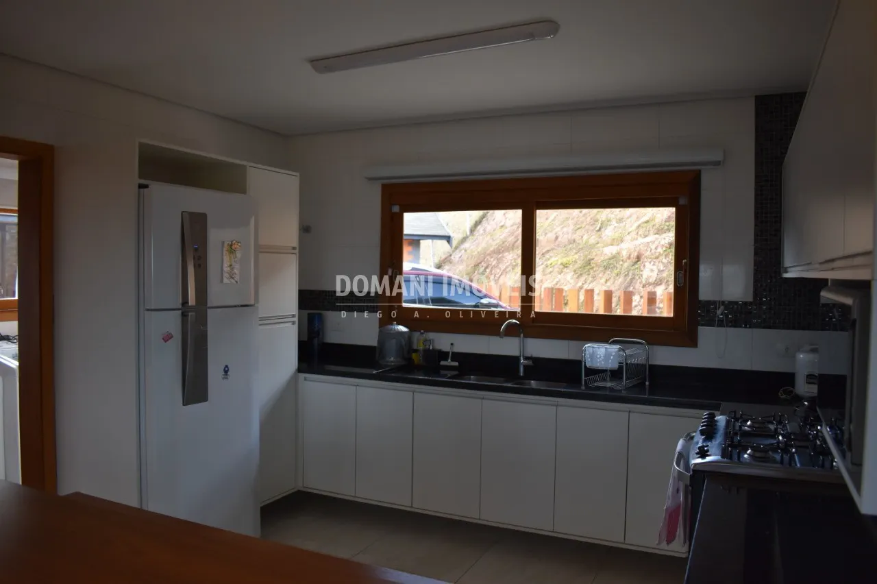 Casa à venda de 1.820 m² em Campos do Jordão, SP, Brasil