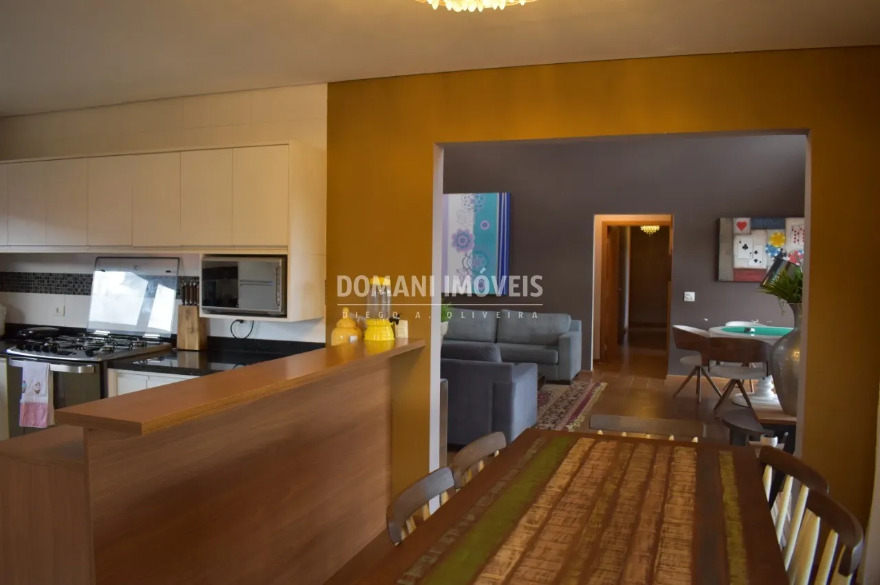 Casa à venda de 1.820 m² em Campos do Jordão, SP, Brasil