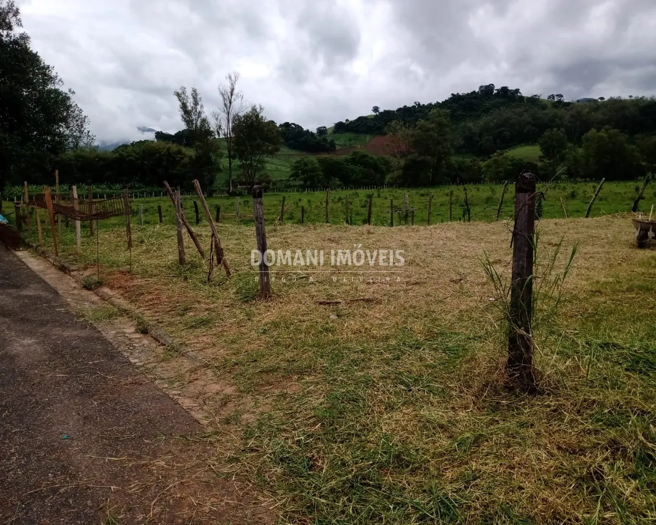 Plot for sale of 330 m² in Piranguçu, MG, Brazil