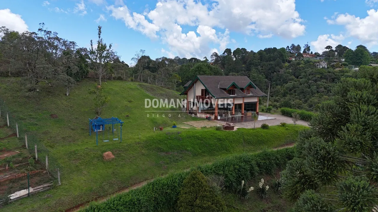 Casa à venda de 5.830 m² em Campos do Jordão, SP, Brasil