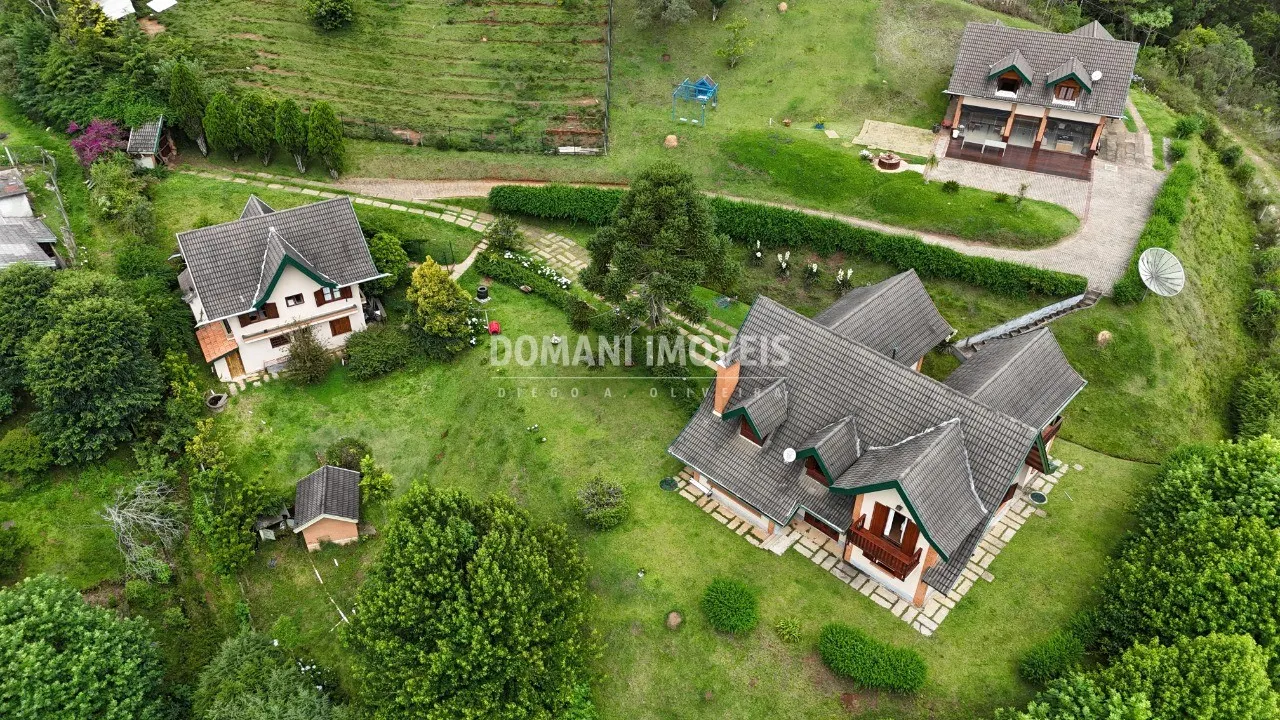 Casa à venda de 5.830 m² em Campos do Jordão, SP, Brasil