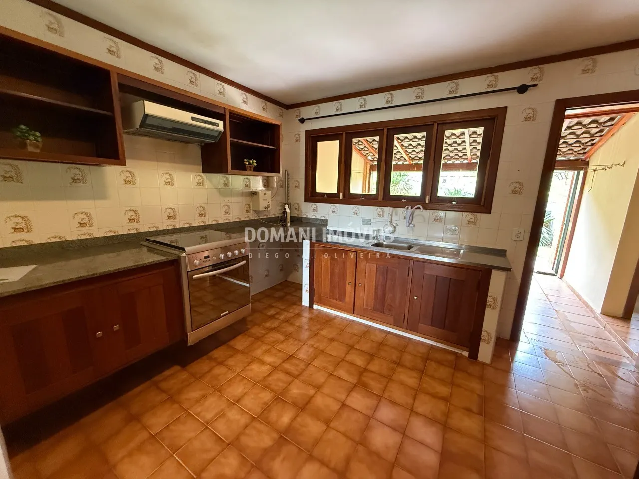 Casa à venda de 5.830 m² em Campos do Jordão, SP, Brasil