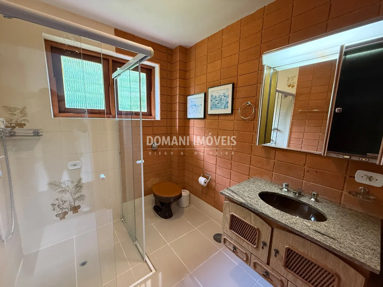 Casa à venda de 5.830 m² em Campos do Jordão, SP, Brasil