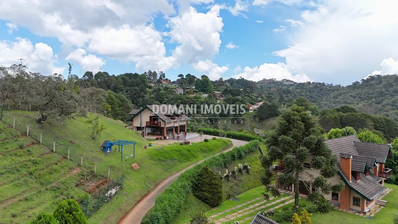 Casa à venda de 5.830 m² em Campos do Jordão, SP, Brasil