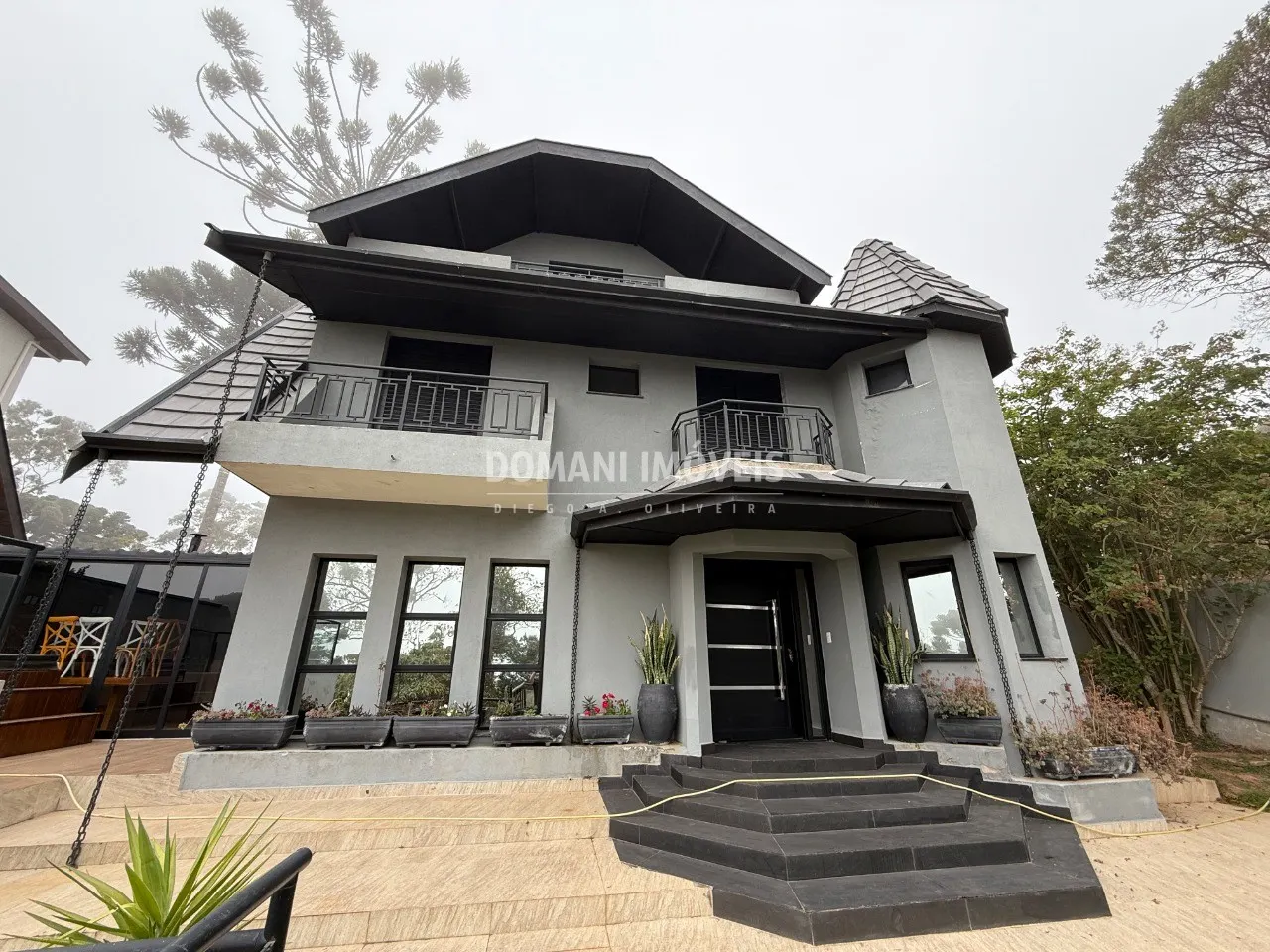 Casa à venda de 1.500 m² em Campos do Jordão, SP, Brasil