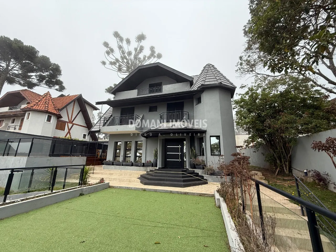 Casa à venda de 1.500 m² em Campos do Jordão, SP, Brasil