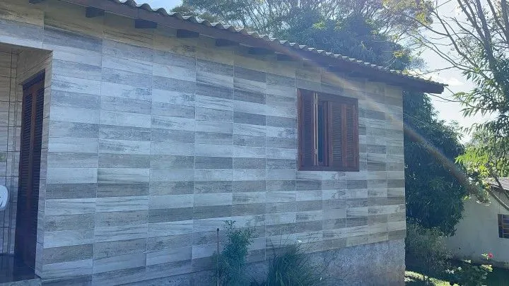Chácara à venda e para Arrendar de 1 ha em Nova Hartz, RS, Brasil