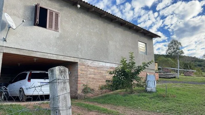 Country home for sale of 1,900 m² in Caraá, RS, Brazil