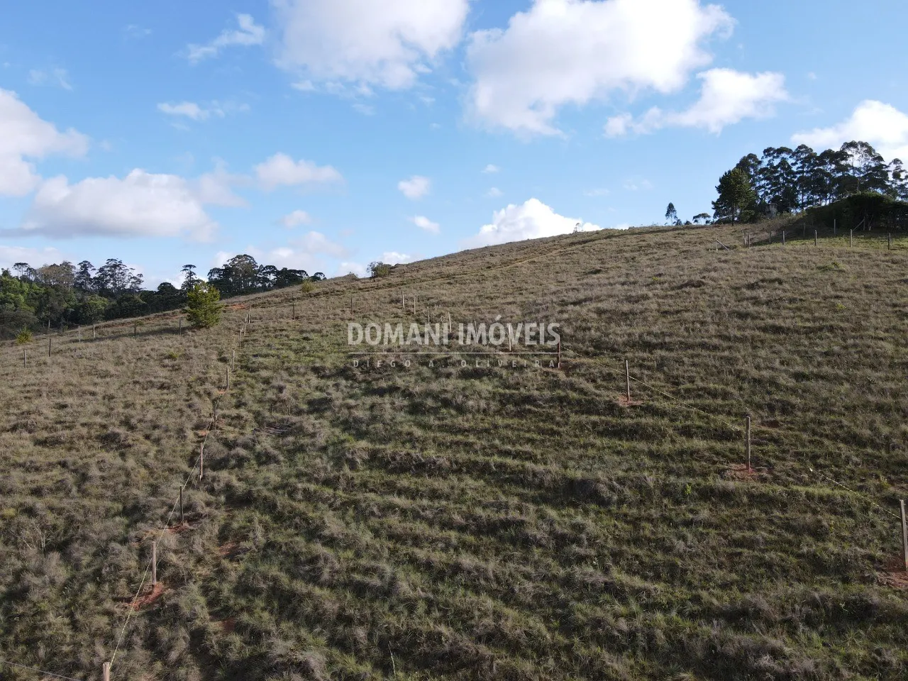 Terreno à venda de 1.200 m² em Campos do Jordão, SP, Brasil