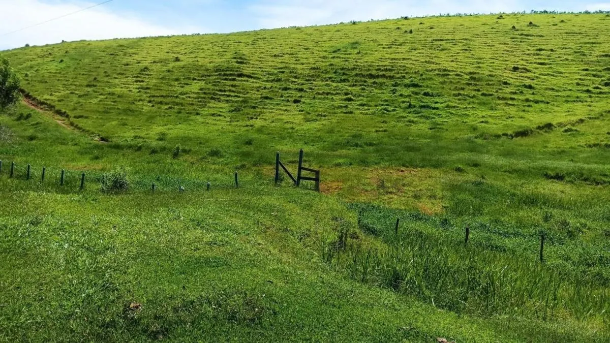 Sítio à venda de 42 ha em Paraibuna, SP, Brasil