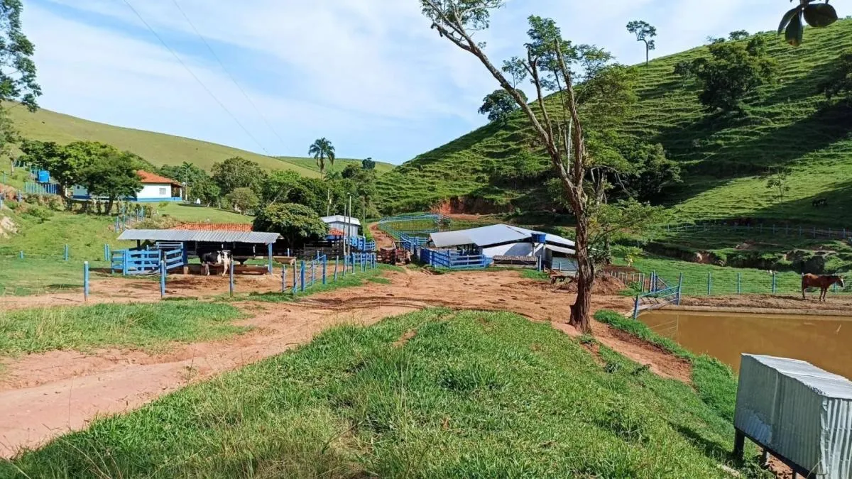 Sítio à venda de 42 ha em Paraibuna, SP, Brasil