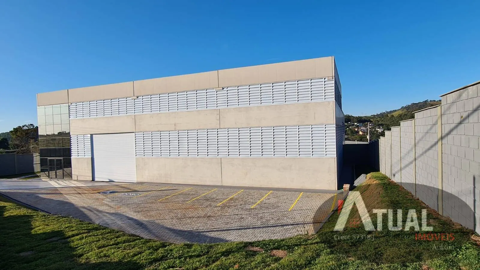 Comercial para Alugar de 1.600 m² em Atibaia, SP, Brasil
