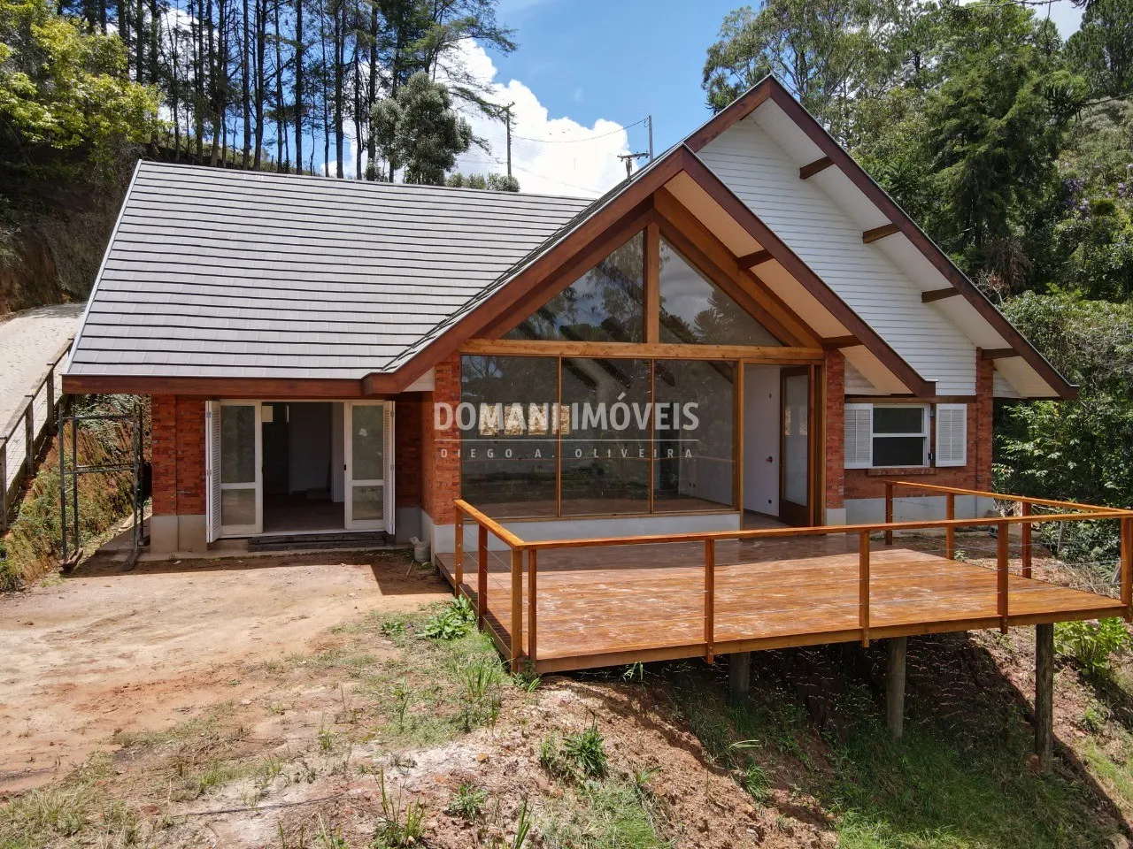 Casa à venda de 1.270 m² em Campos do Jordão, SP, Brasil