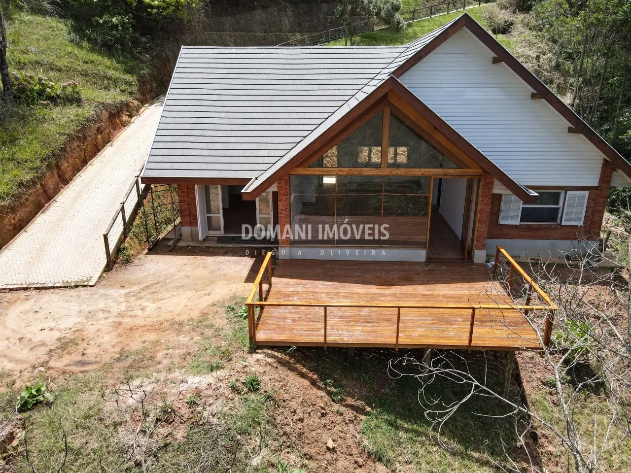 Casa à venda de 1.270 m² em Campos do Jordão, SP, Brasil