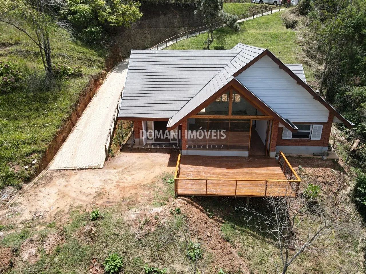 Casa à venda de 1.270 m² em Campos do Jordão, SP, Brasil