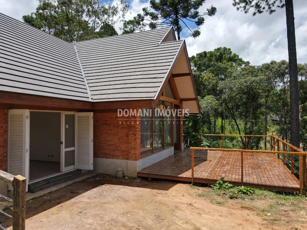 Casa à venda de 1.270 m² em Campos do Jordão, SP, Brasil