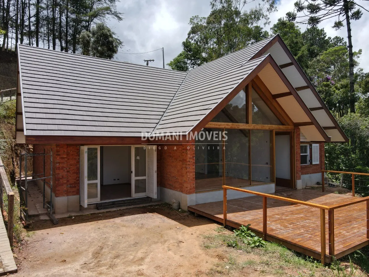Casa à venda de 1.270 m² em Campos do Jordão, SP, Brasil