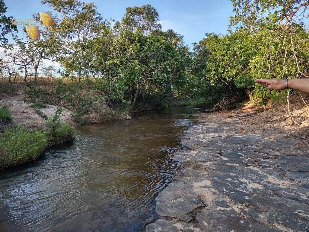 Fazenda à venda de 1.046 ha em Arinos, MG, Brasil
